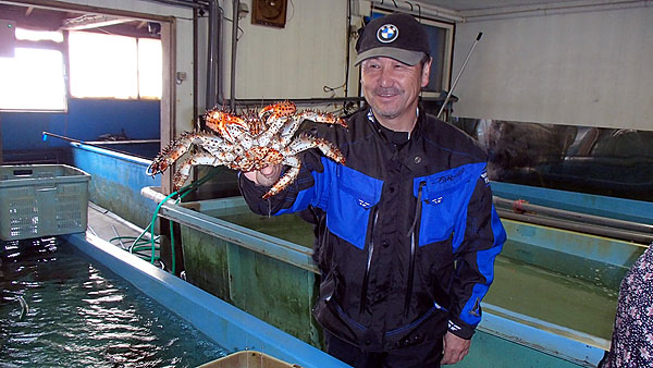 花咲蟹を持つＭｋ７３さん